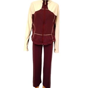 🌸Sale!! 🌸Like new Lululemon jacket and pants set With free premium gi